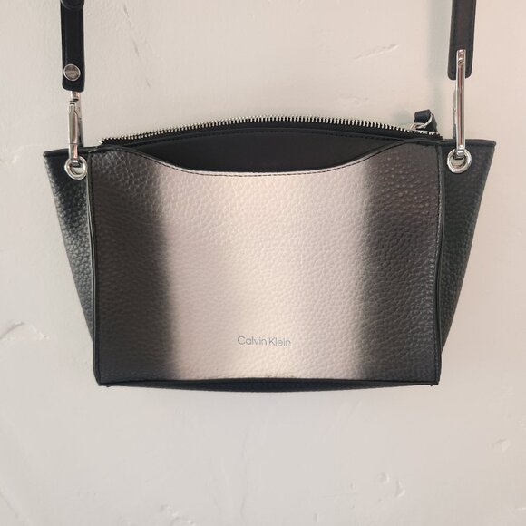 Calvin Klein Handbags - Calvin Klein Crossbody Purse